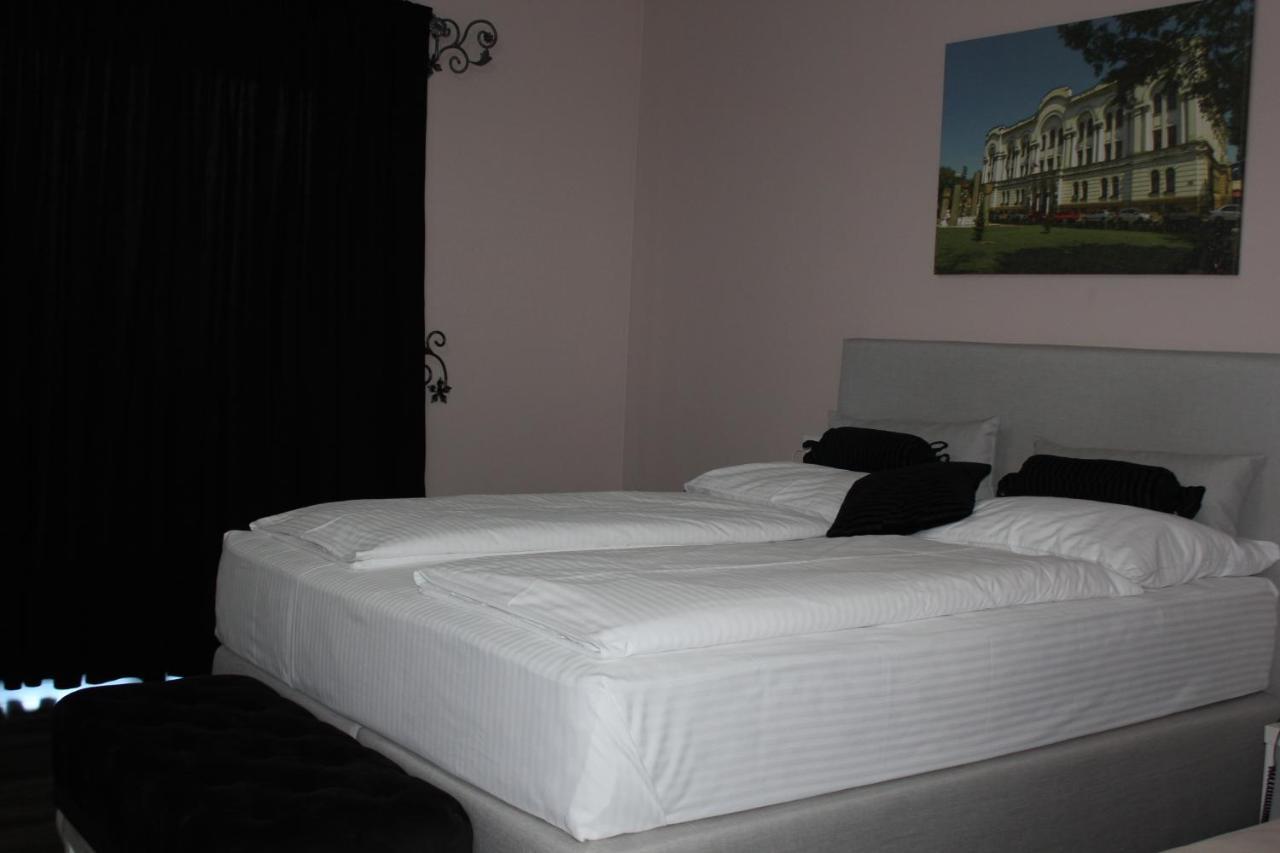 Hotel Bakarni Lonac Brcko Exterior photo